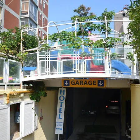 Szálloda Perticari Pesaro