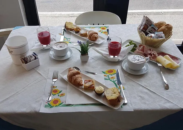 酒店 佩蒂卡利酒店 佩萨罗