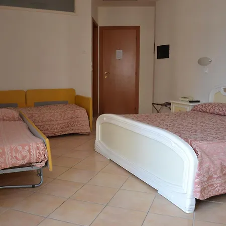 Hotel Perticari 3*