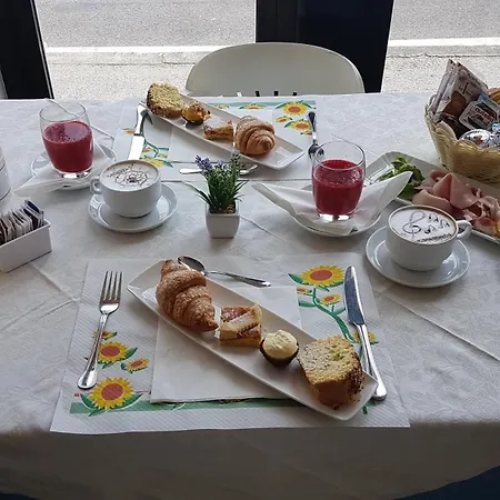 Отель Perticari Пезаро