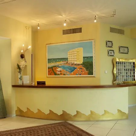 Perticari Hotel 3*
