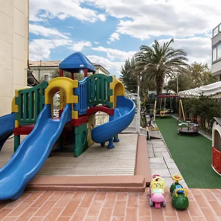 Perticari Hotel 3*